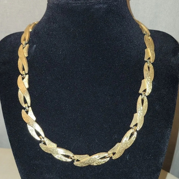 Monet Jewelry - Vintage Monet goldtone flat statement necklace, circa 1960s